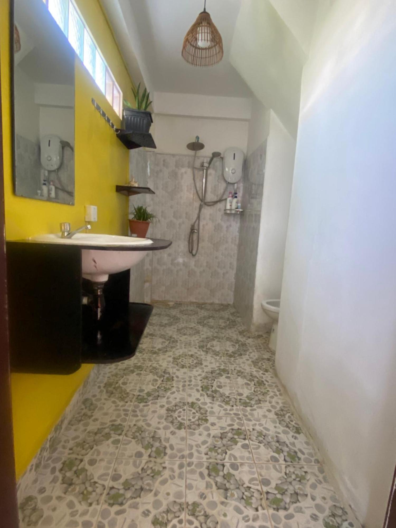 Homestay Yellow Natural House Сіємреап Екстер'єр фото